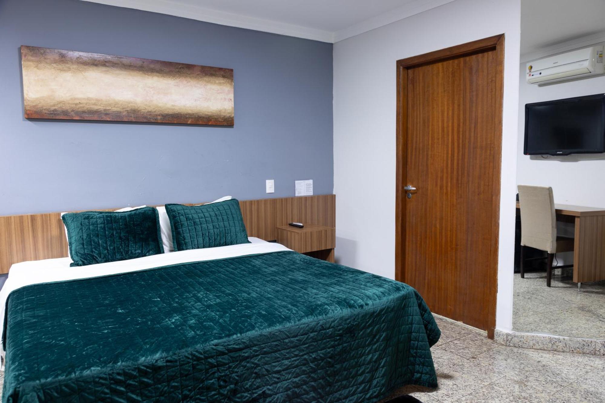 Bombonato Hotel - Facil Acesso Ao Aeroporto E Parque De Exposicoes Abcz ウベラバ エクステリア 写真
