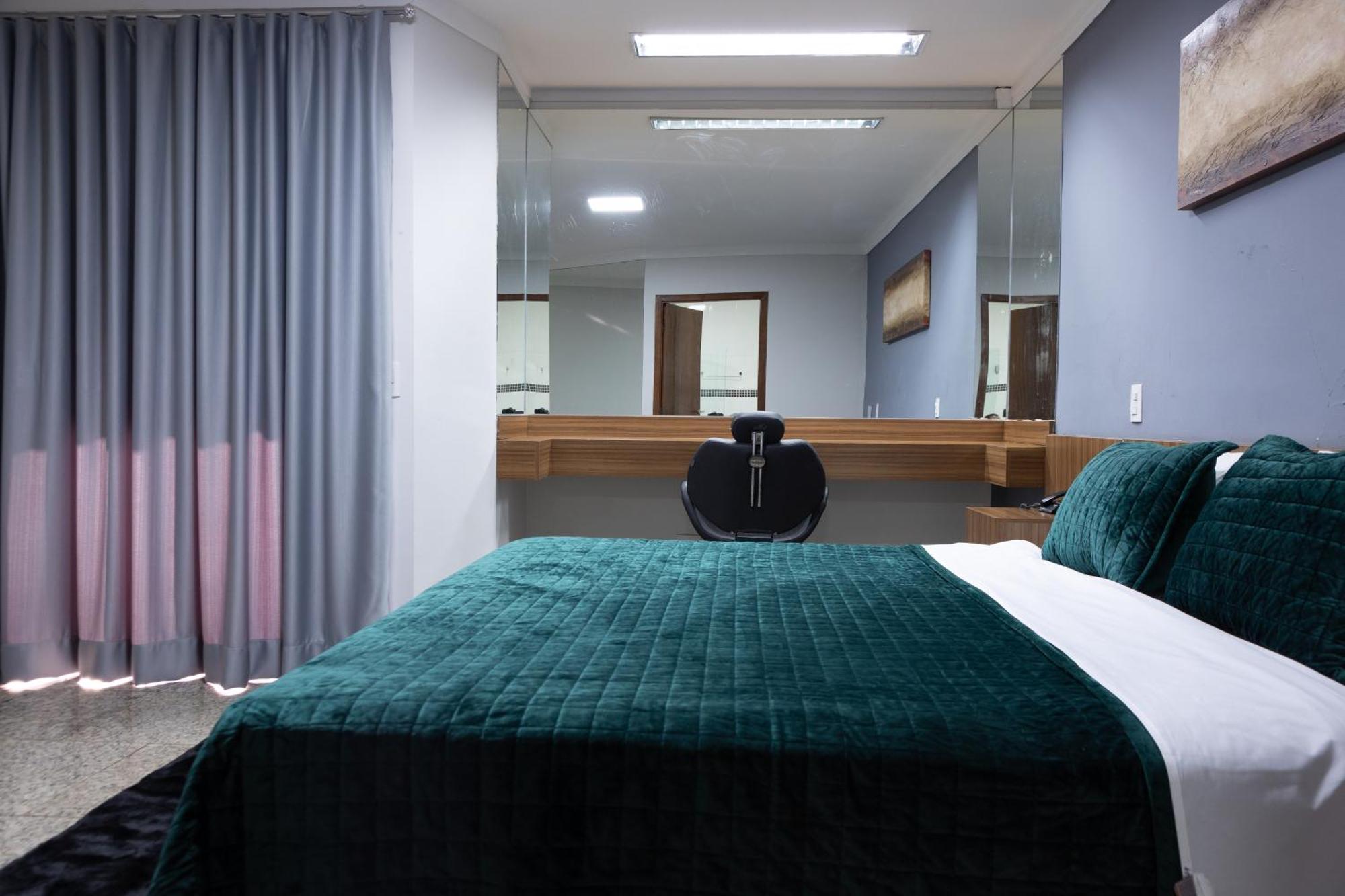 Bombonato Hotel - Facil Acesso Ao Aeroporto E Parque De Exposicoes Abcz ウベラバ エクステリア 写真